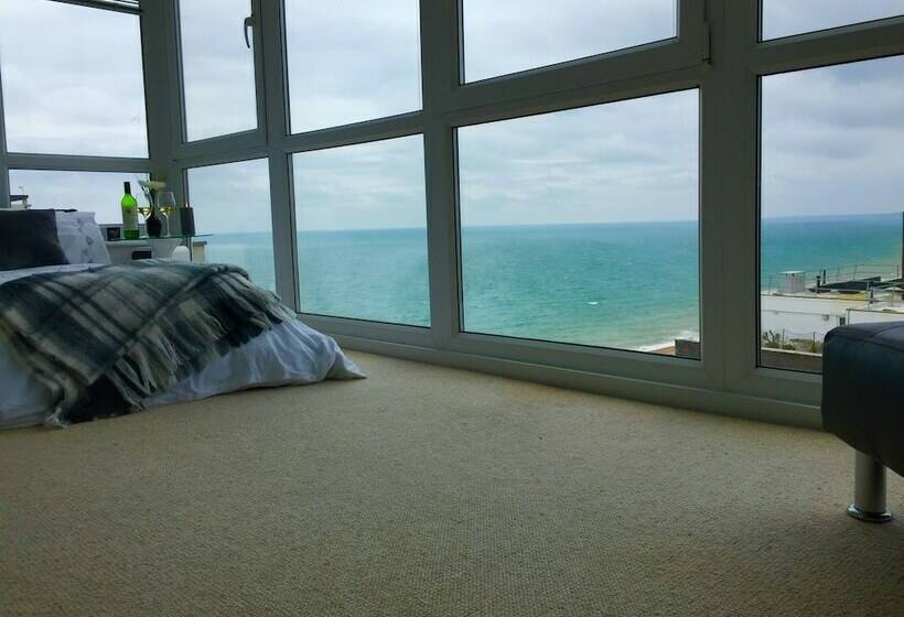 Апартаменты Пентхаус 2 Спальни, Isabella Penthouse 15th Floor, Seafront