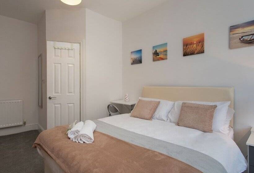 Quarto Superior, Townhouse Plus @ Westminster Street Crewe