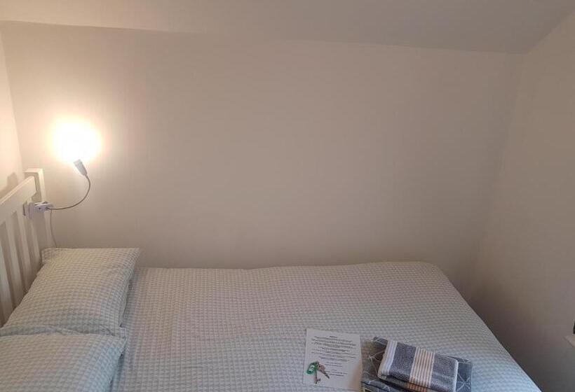اتاق اکونومی یک تخته, Cozy Place