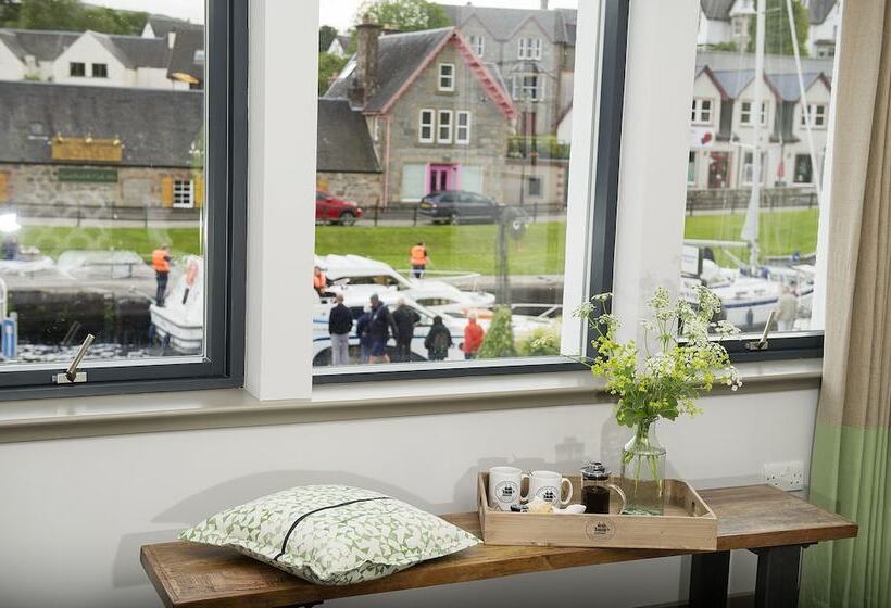 Семейный Номер, Lock Chambers, Caledonian Canal Centre