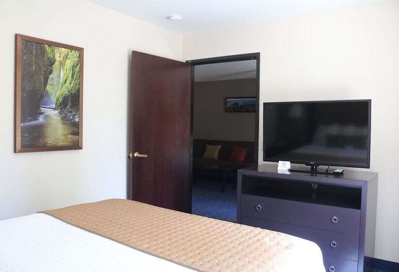 Люкс, Best Western Plus Portland Airport Hotel & Suites