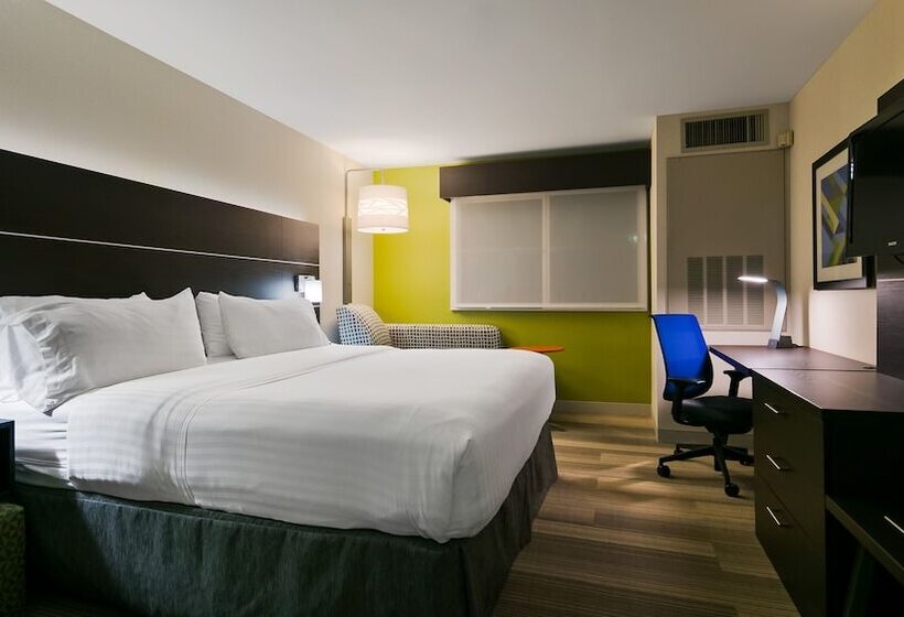 Люкс Адаптированный для Инвалидов, Holiday Inn Express Hotels & Suites Burlington, An Ihg