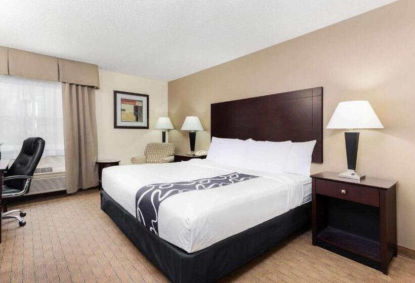 Cameră Standard Adaptată pentru Discapacitaţi, La Quinta By Wyndham Frankfort