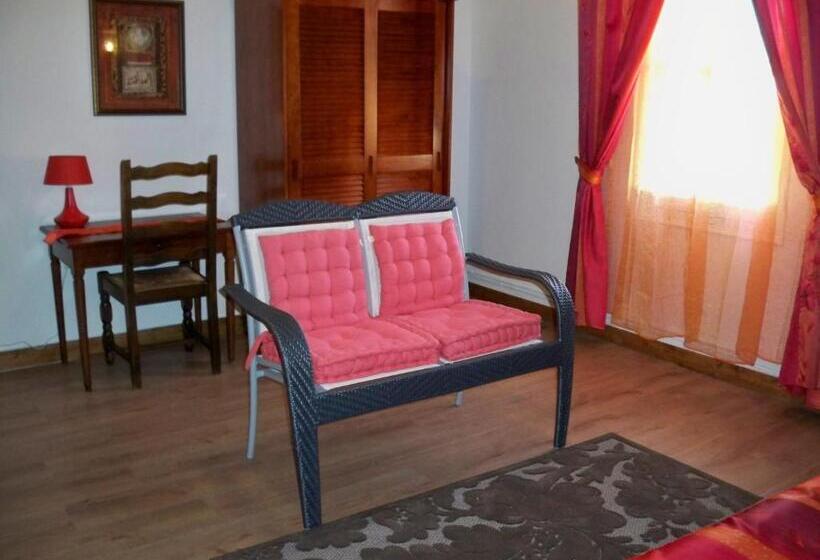 Номер Superior Кровать Кинг, Chateau Borie Neuve
