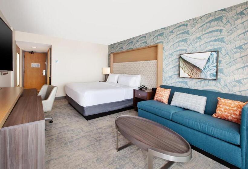 适合残疾人士使用的带超级大床的标准间, Holiday Inn Va Beach Oceanside 21st St, An Ihg