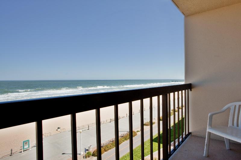带大床的标准间, Holiday Inn Va Beach Oceanside 21st St, An Ihg