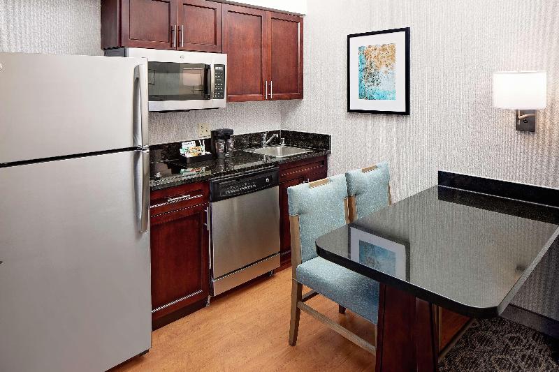 带大床的套房, Homewood Suites By Hilton Dallasmarket Center