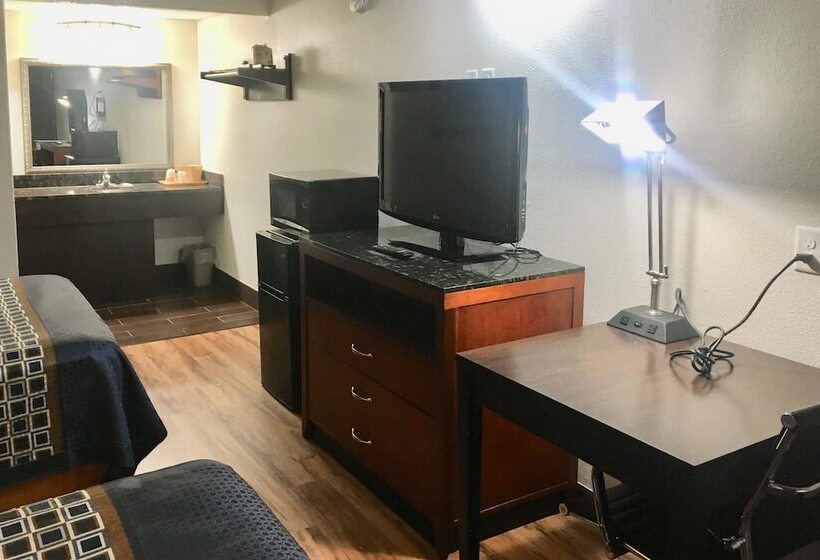 Номер Стандарт 2 Двуспальные Кровати, Rodeway Inn