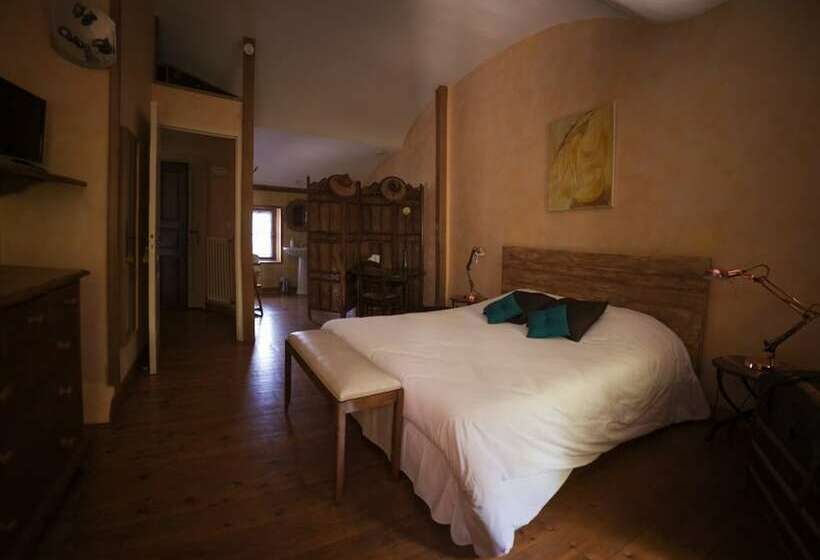 اتاق استاندارد, Moulin Madame