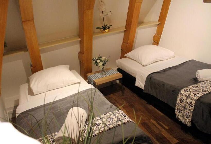 Семейный Номер, Central Sweet Bnb