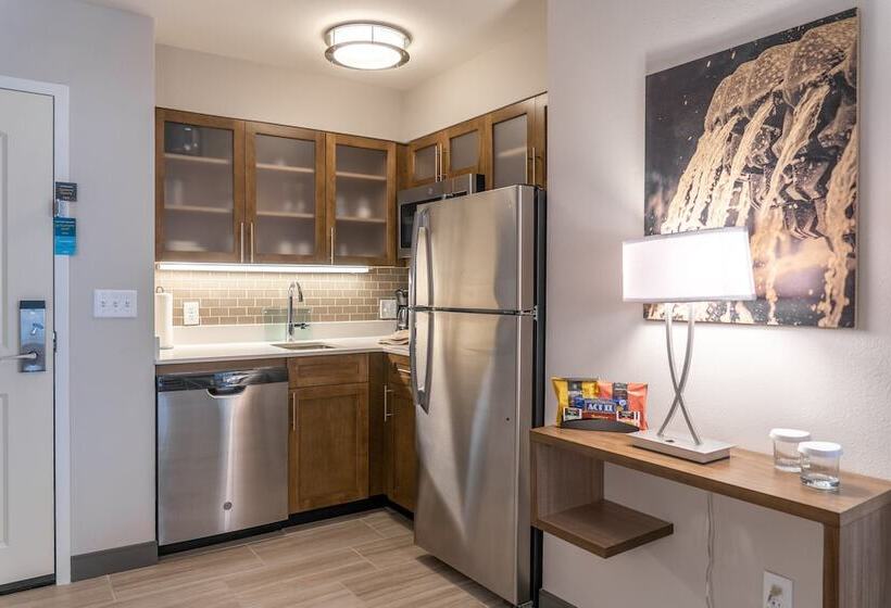 Люкс, Staybridge Suites   Summerville, An Ihg