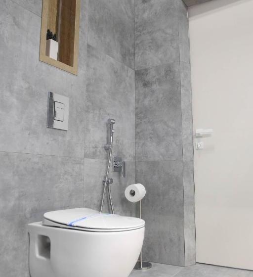استودیوی استاندارد, Apart Hotel на трояндовой