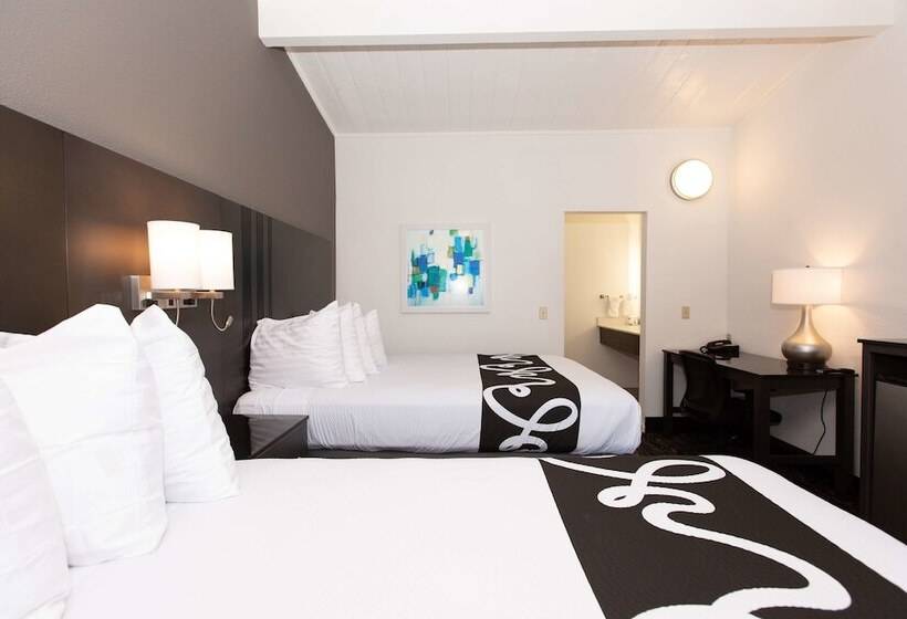 Номер Стандарт 2 Двуспальные Кровати, Surestay Hotel By Best Western Seaside Monterey