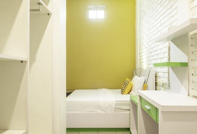 Номер Deluxe Одноместный, Spot On 2080 Rumah Kita Residence
