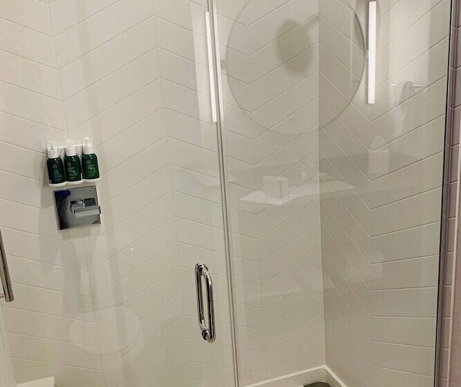 스위트, Fairfield Inn & Suites Whitewater