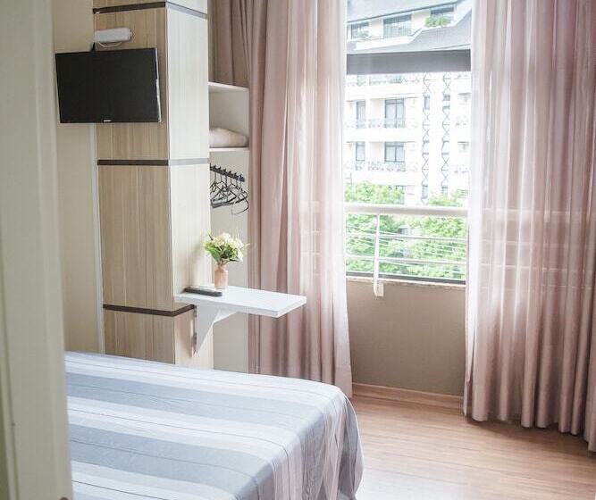 Номер Deluxe, Pousada Center Piratuba