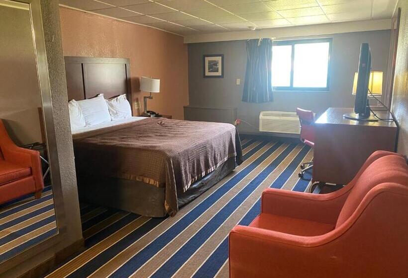 Люкс Кровать Кинг, Economy Inn North Randall
