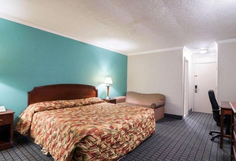 Стандартный Номер Кровать Кинг, Rodeway Inn