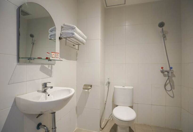디럭스 룸, China Town Hotel Bali By Oyo Rooms