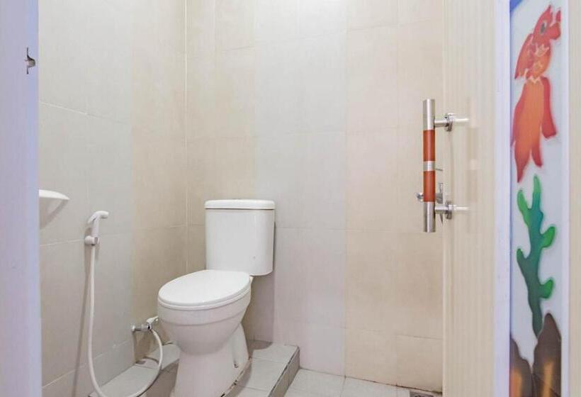 חדר סופריור, Urbanview Hotel One Family Maribaya By Reddoorz