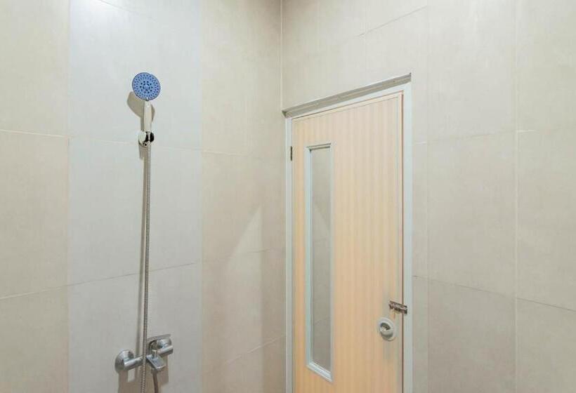 חדר משפחתי, Urbanview Hotel One Family Maribaya By Reddoorz