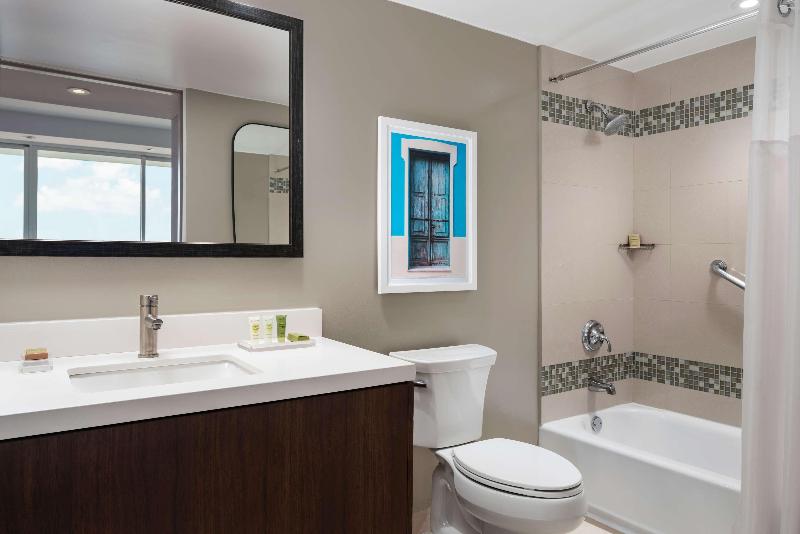 Номер Deluxe, La Quinta Inn Tampa Airport Stadium Westshore
