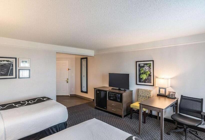 Номер Deluxe, La Quinta By Wyndham Phoenix Chandler