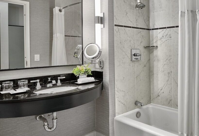 Номер Deluxe, Loews Philadelphia