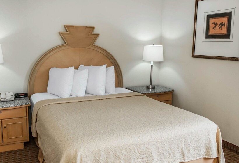 スイート, Quality Inn & Suites Greenfield I70