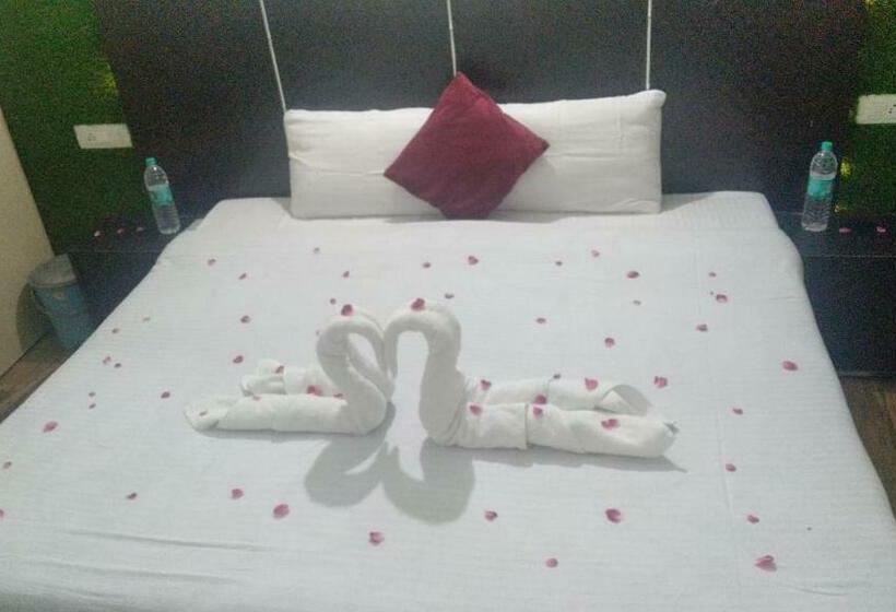 Номер Superior Кровать Кинг, The Palm Tree  Family Stay