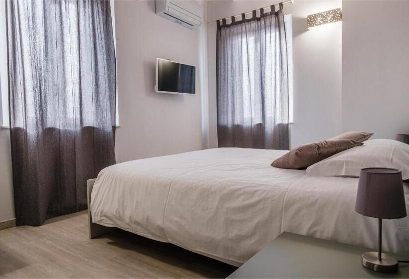 Номер Стандарт, Claudio Rooms
