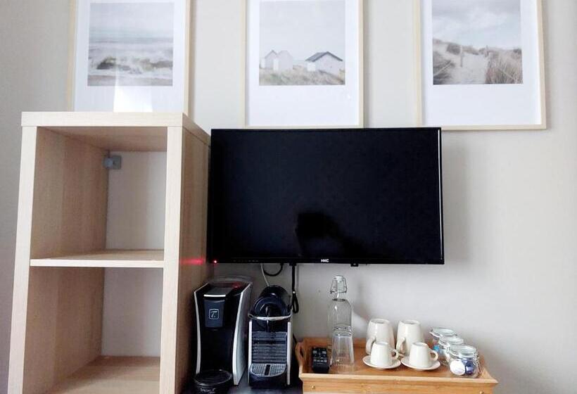 Дом 4 Спальни, Chambres D Hôtes Chez L Habitant   Bed& Breakfast Homestay