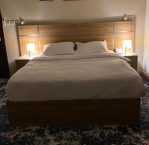 Люкс 2 Спальни, Lova Suites