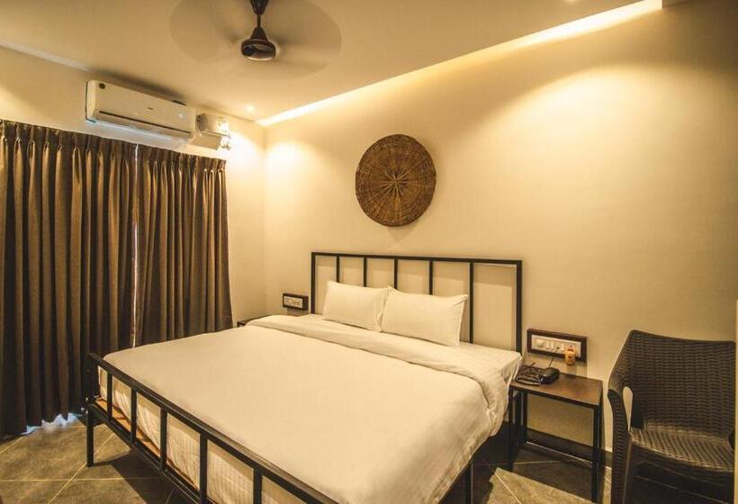Quarto Deluxe com Sacada, Amber Rooms