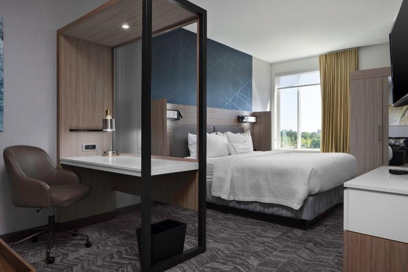 Люкс Кровать Кинг, Springhill Suites Winchester