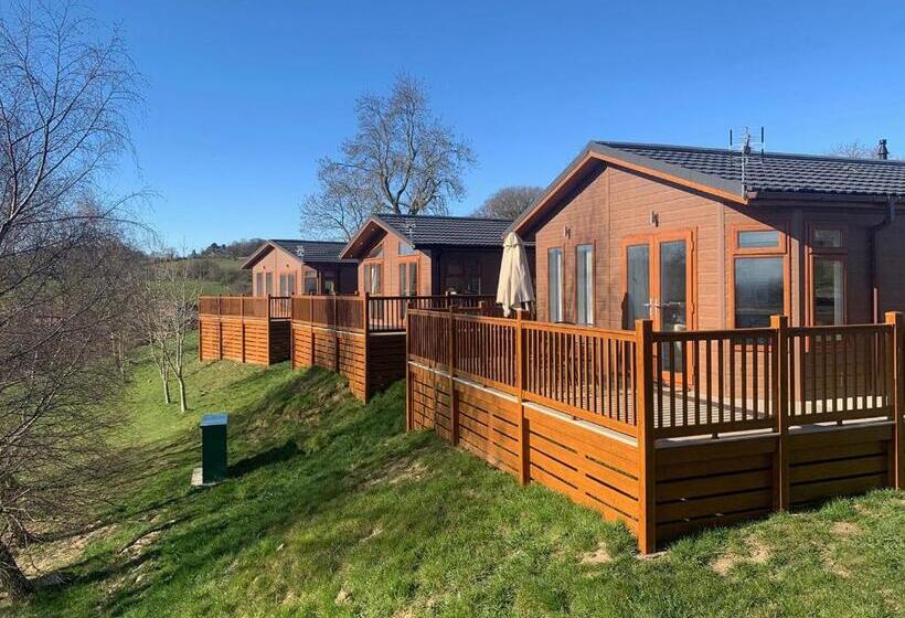 Дом 2 Спальни, Badgers Retreat Holiday Park