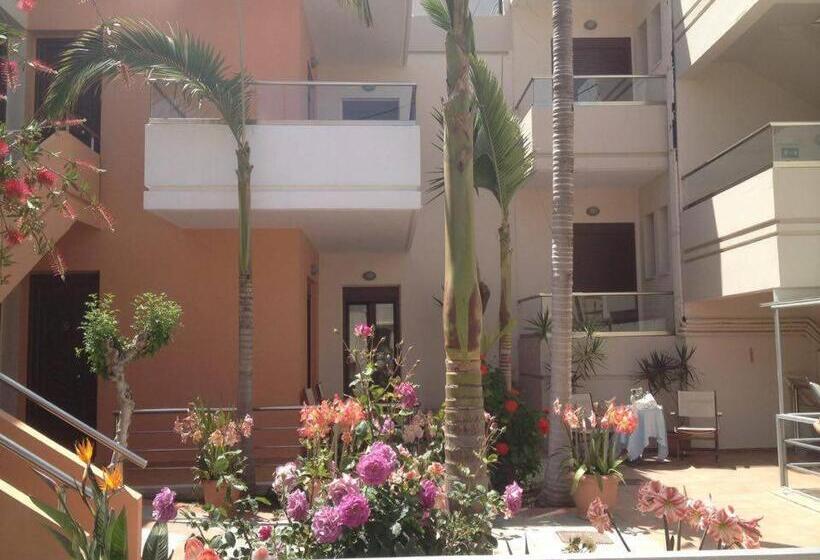 Студио Стандарт с Балконом, Kallitsakis Beach