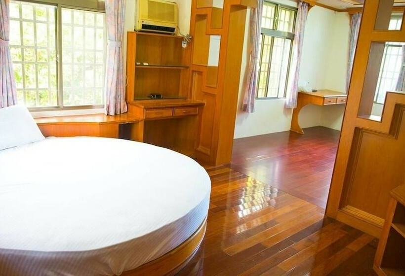 اتاق استاندارد چهار تخته, Pine Garden Family Villa