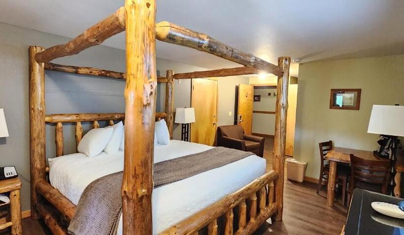 Номер Deluxe Кровать Кинг, Nisqually Lodge