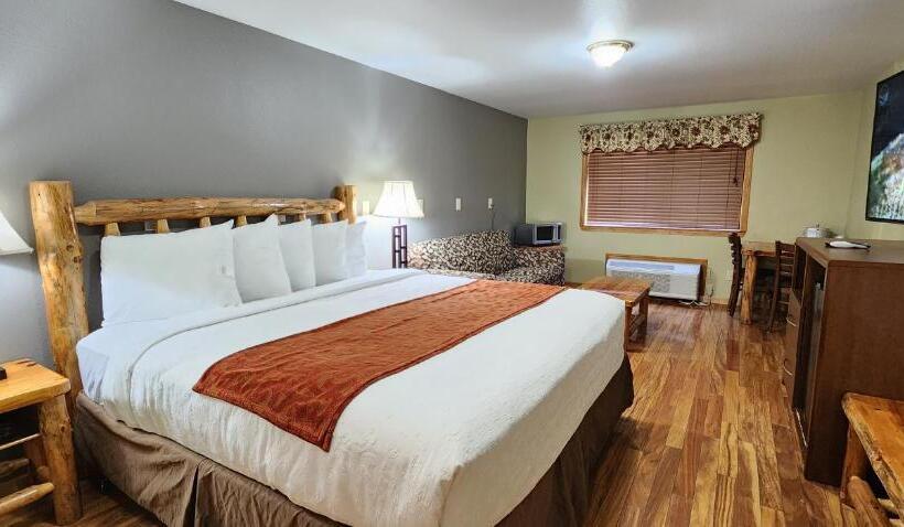 Люкс Deluxe Кровать Кинг, Nisqually Lodge