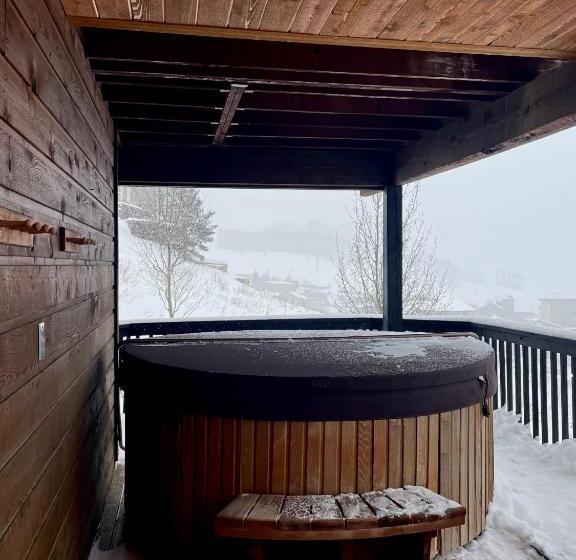 Люкс, Nordic Inn