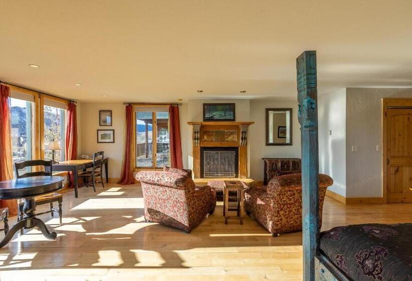 Люкс с Балконом, Nordic Inn