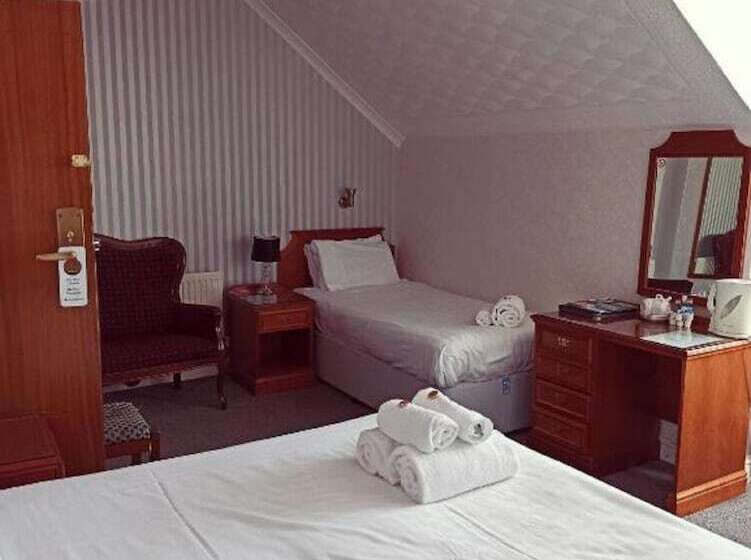 Семейный Номер, Crystal Hotel & Savour