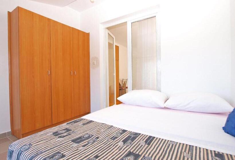 Четырехместный Номер Классик, Apartment 1265
