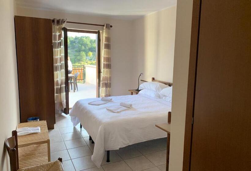 Номер Стандарт с Террасой, Albergo Parco Gran Sasso