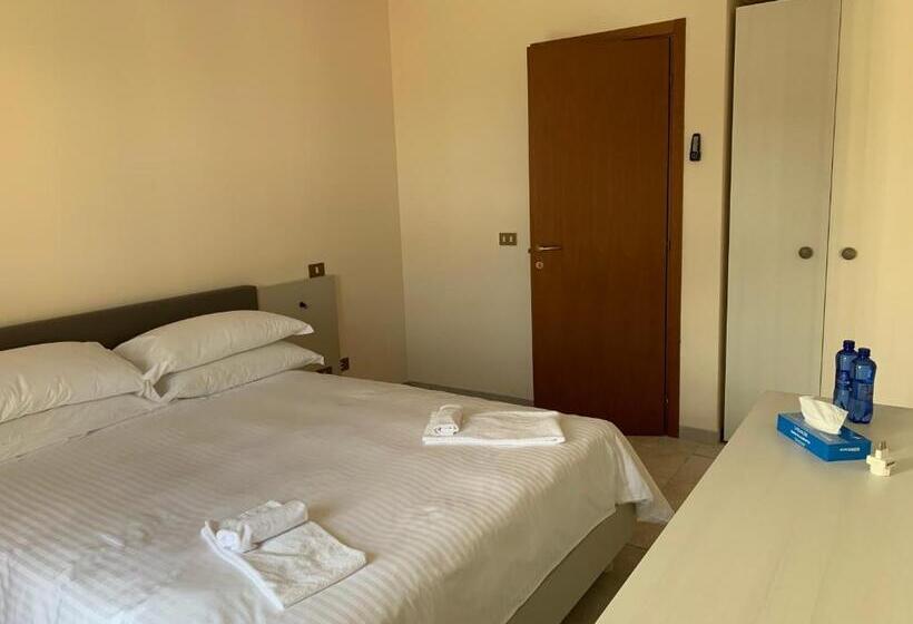 Полулюкс Одноместный с Террасой, Albergo Parco Gran Sasso
