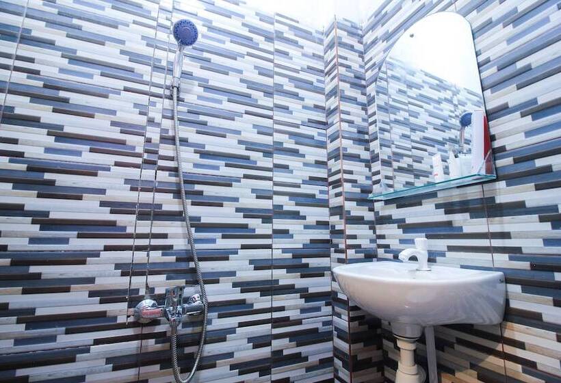 Номер Стандарт, Oyo 1653 Fajar Residence