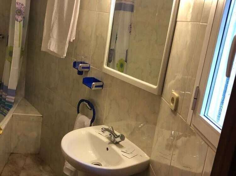 Номер Стандарт Индивидуальный, Hostal Hermanos Sánchez