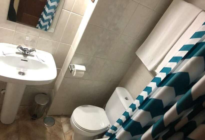 Номер Стандарт с Балконом, Hostal Hermanos Sánchez