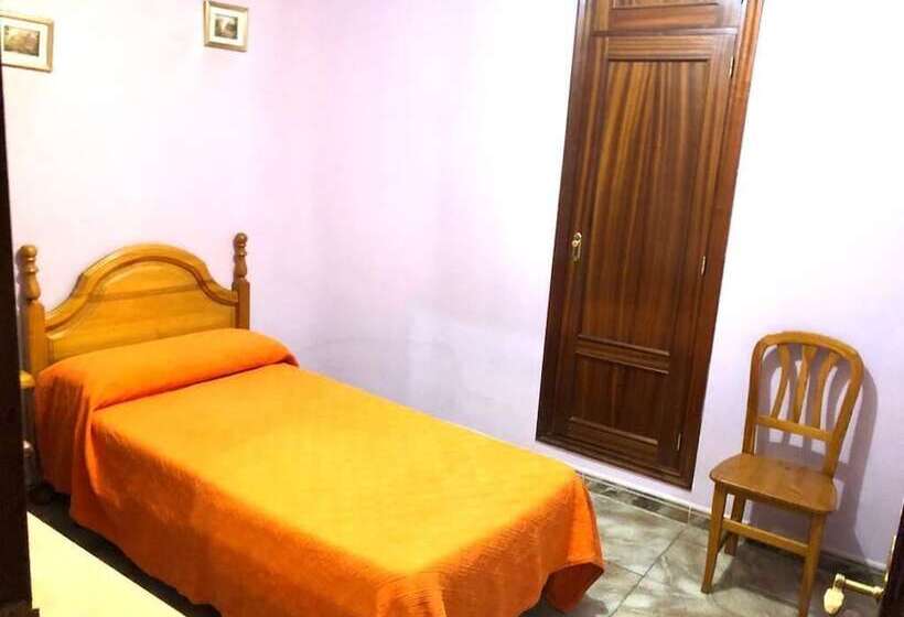 Номер Стандарт Индивидуальный, Hostal Hermanos Sánchez